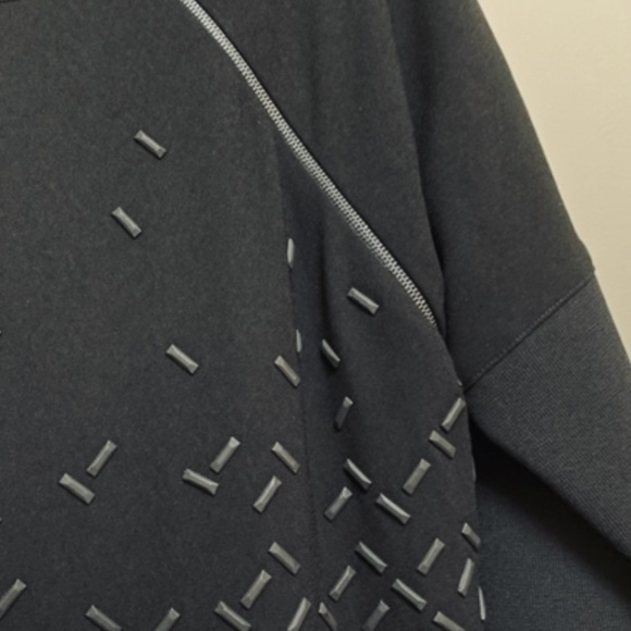 Elie Tahari. The Celeste knit, beaded, zipper, multi-fabric sweater  M-L - Picture 12 of 12